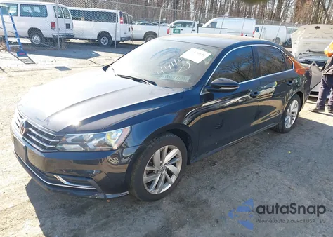 2018 Volkswagen Passat 2.0T Se z USA, uszkodzony, nr VIN 1VWBA7A36JC010844